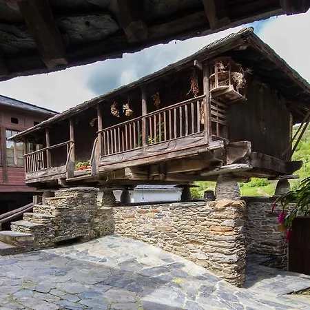 Rurales Sierra 아파트